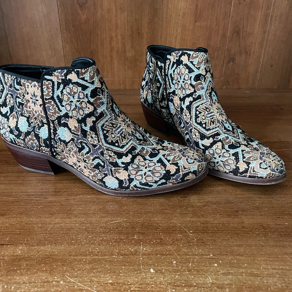 Sam Edelman Petty Tapestry Bootie
